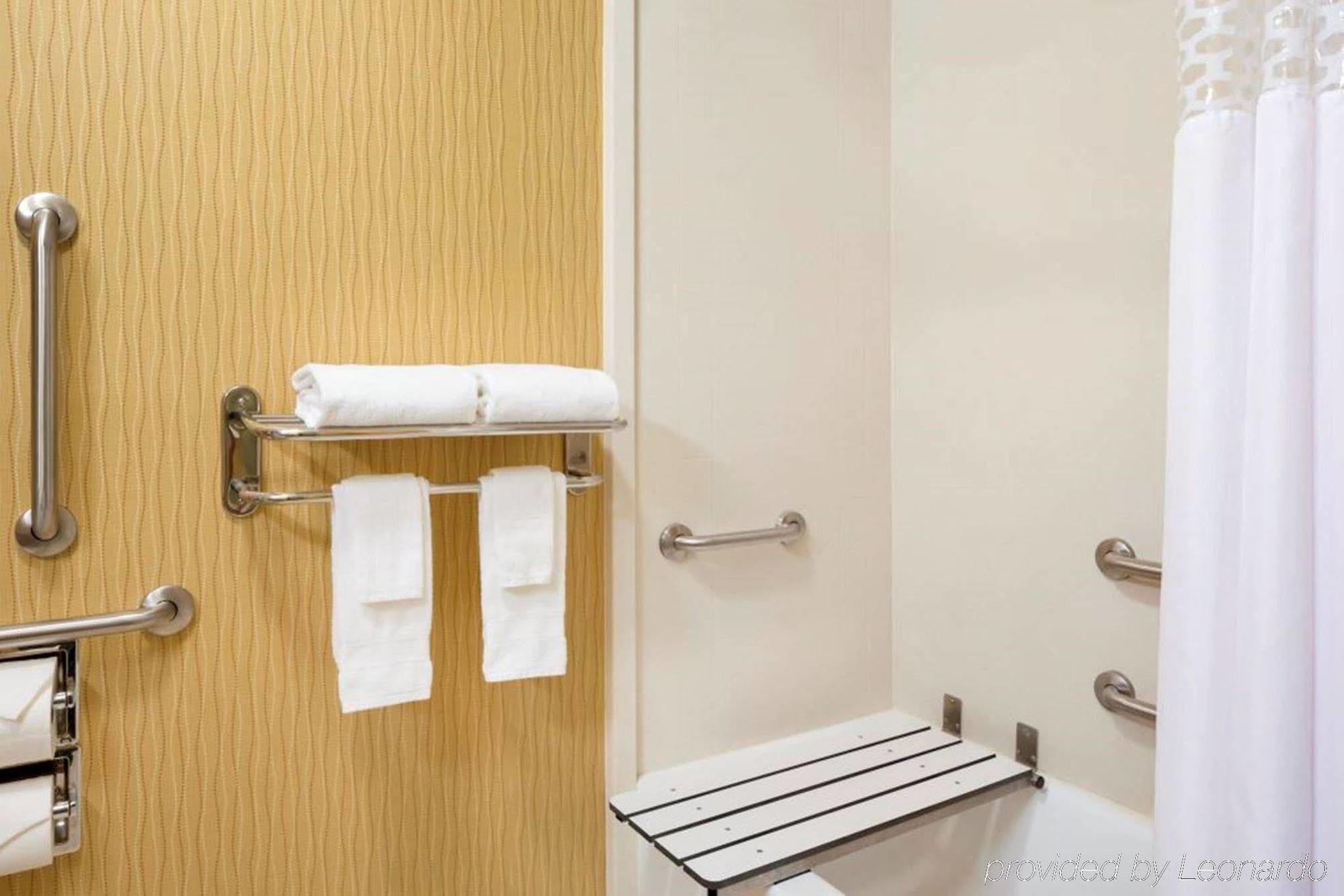 Hampton Inn Akron-Fairlawn Montrose Ngoại thất bức ảnh